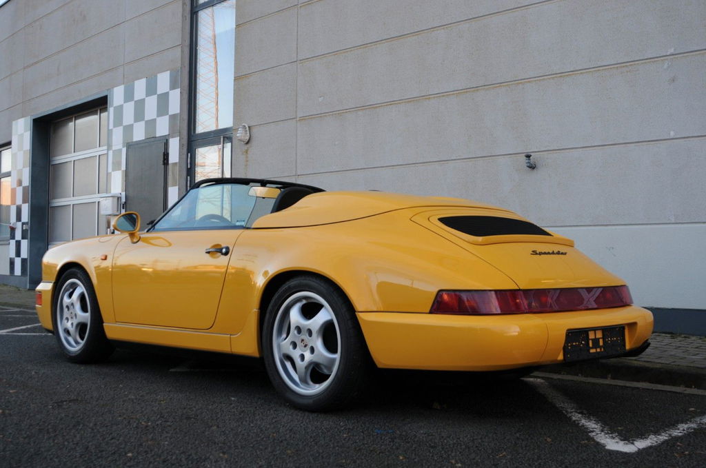 Porsche 964 Carrera 2 Speedster