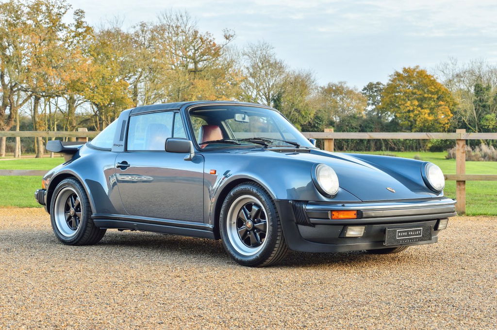 Porsche 911 Carrera 3.2 Supersport