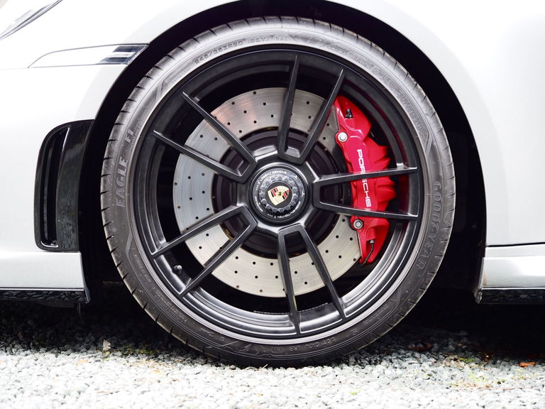 Porsche 992 Carrera GTS