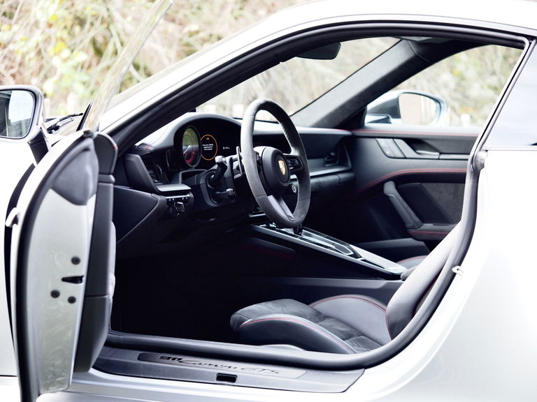 Porsche 992 Carrera GTS