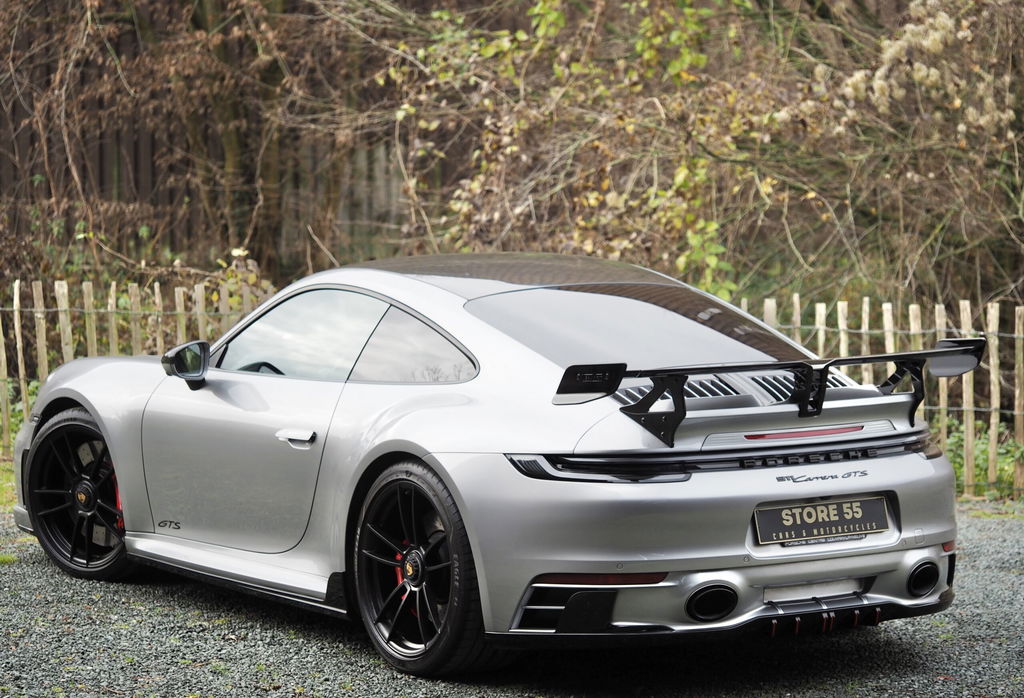 Porsche 992 Carrera GTS