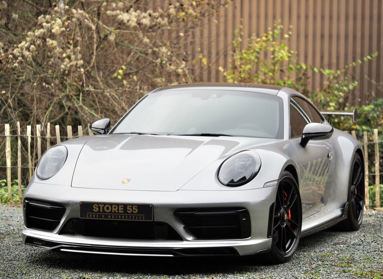 Porsche 992 Carrera GTS