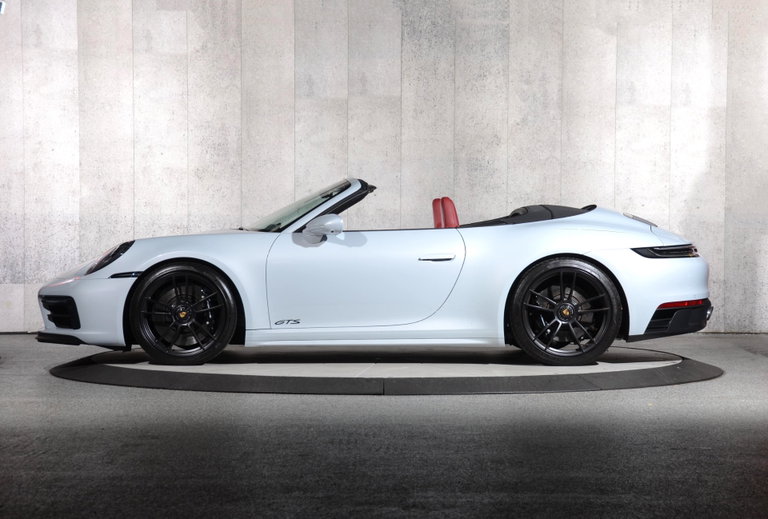 Porsche 992 Carrera GTS