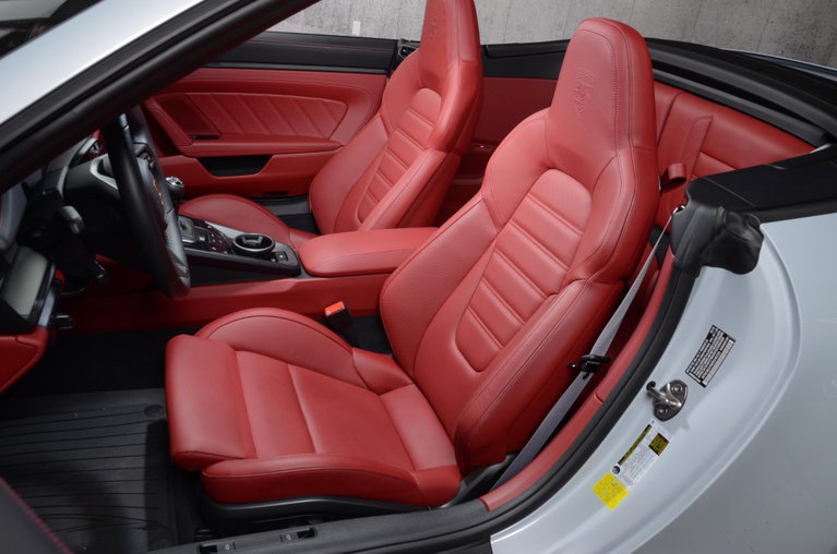 Porsche 992 Carrera GTS