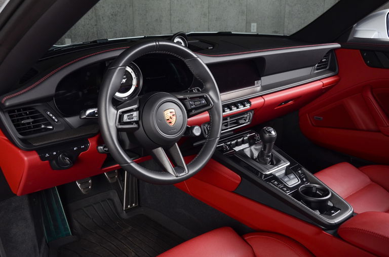 Porsche 992 Carrera GTS