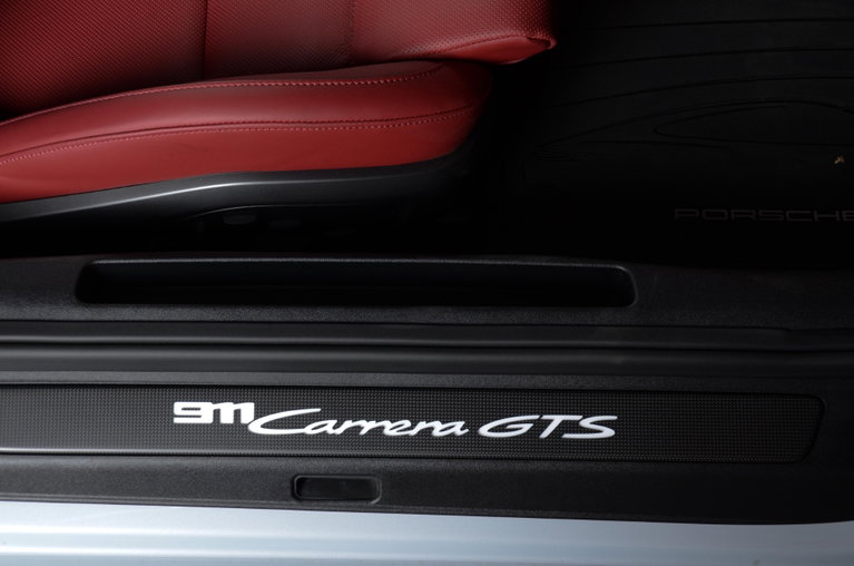 Porsche 992 Carrera GTS