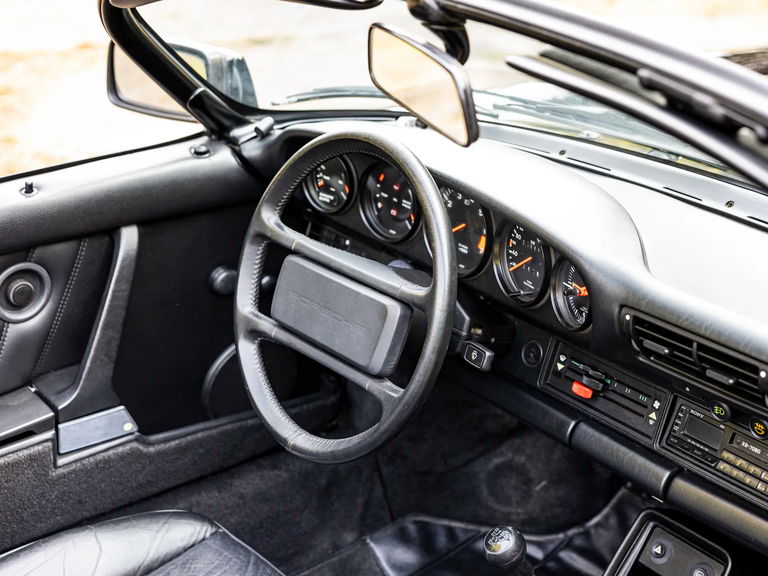 Porsche 911 Carrera 3.2 Speedster