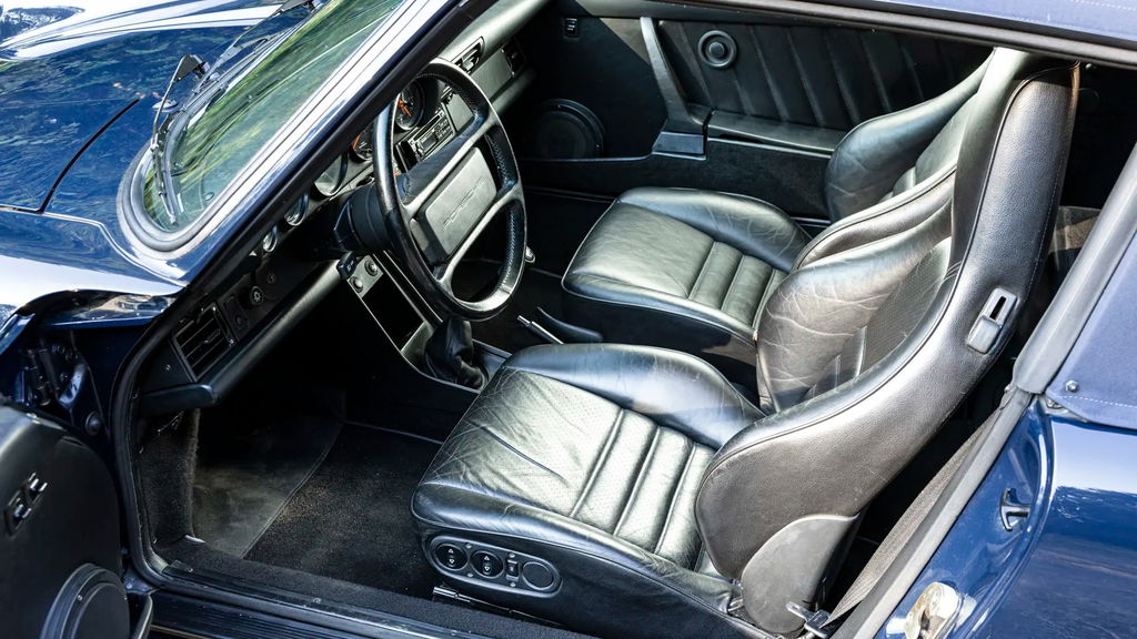 Porsche 911 Carrera 3.2