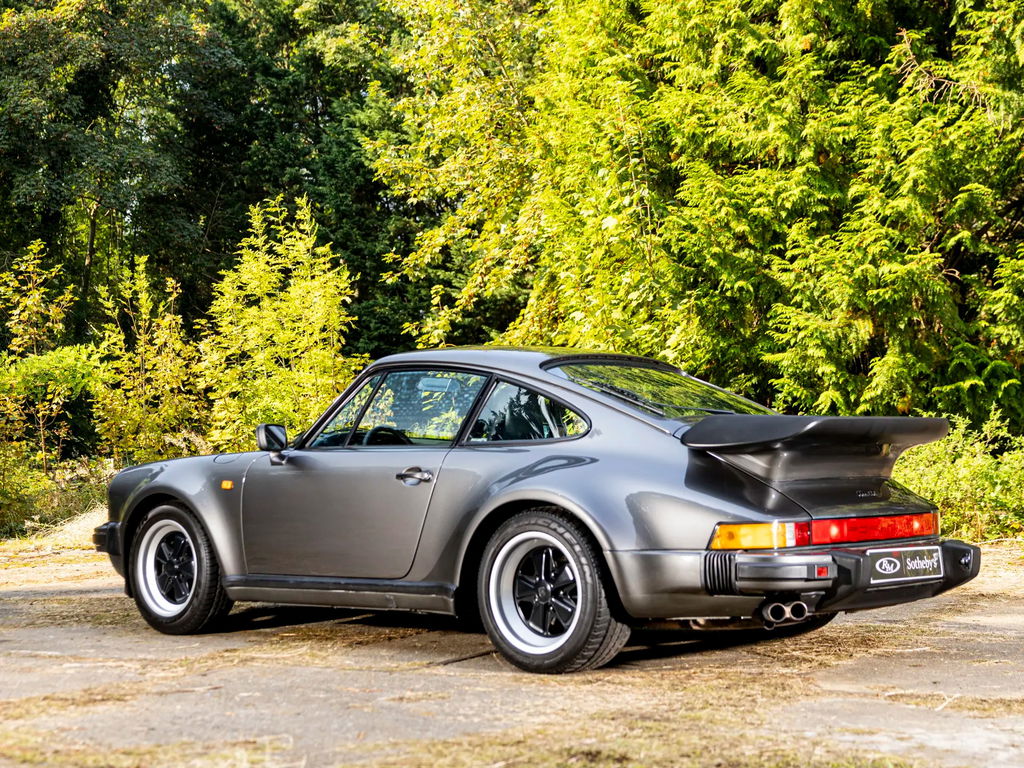 Porsche 911 Turbo 3.3