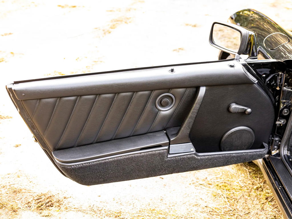 Porsche 911 Carrera 3.2 Speedster