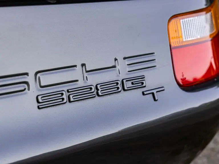Porsche 928 GT
