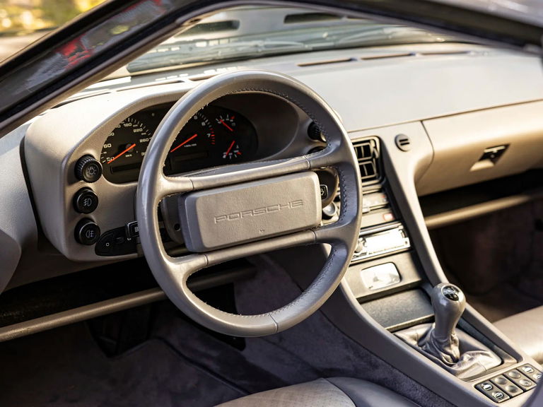 Porsche 928 GT