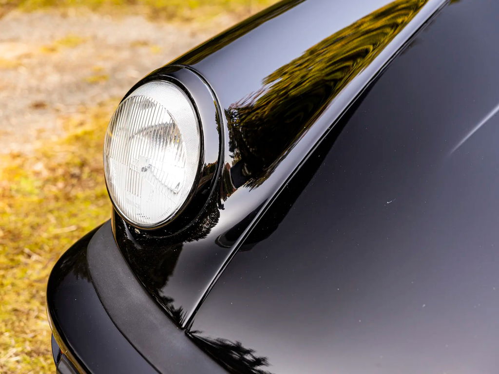 Porsche 911 Carrera 3.2 Speedster