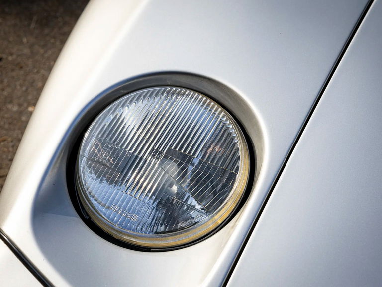 Porsche 928