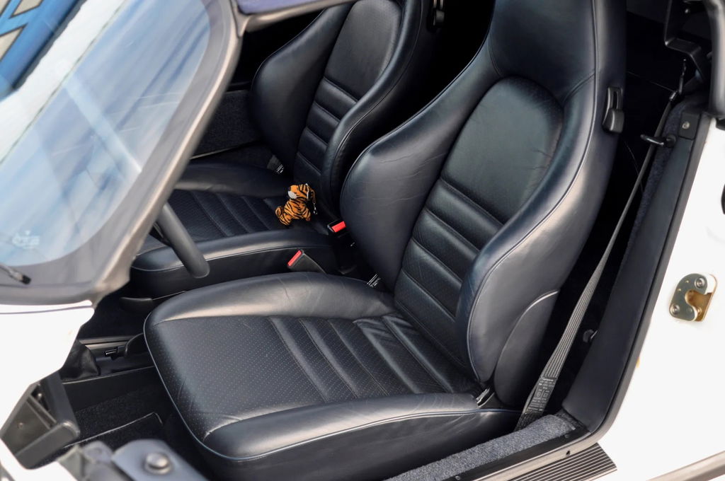 Porsche 911 Carrera 3.2 Speedster