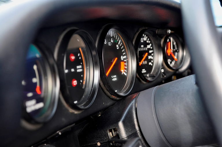 Porsche 911 Carrera 3.2 Speedster