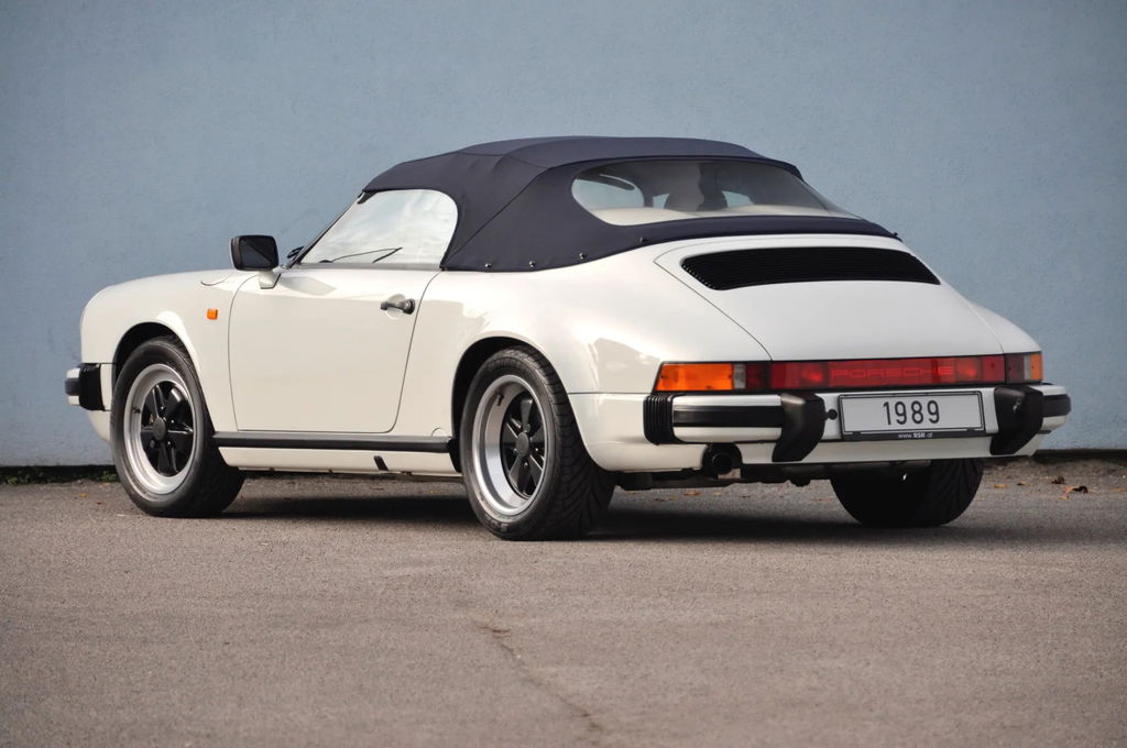 Porsche 911 Carrera 3.2 Speedster