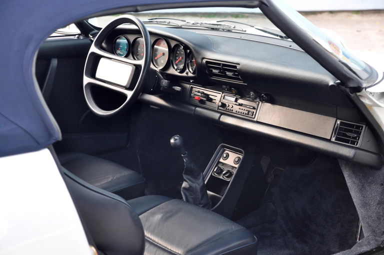 Porsche 911 Carrera 3.2 Speedster