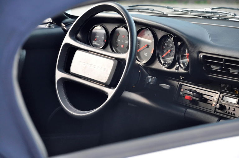 Porsche 911 Carrera 3.2 Speedster