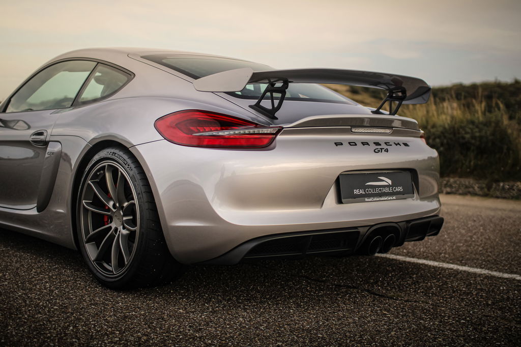 Porsche 981 Cayman GT4