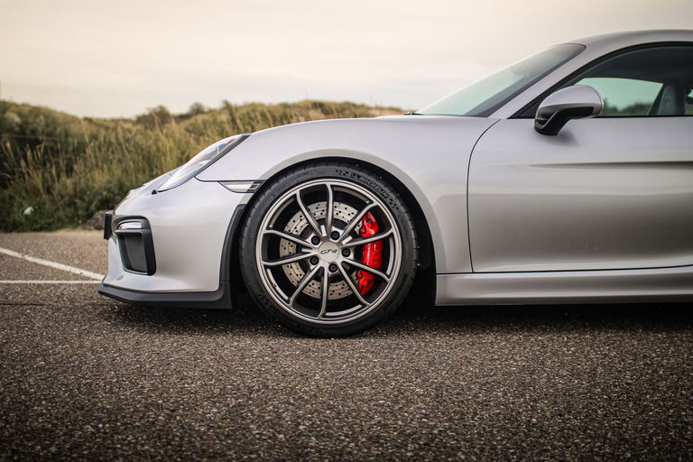 Porsche 981 Cayman GT4