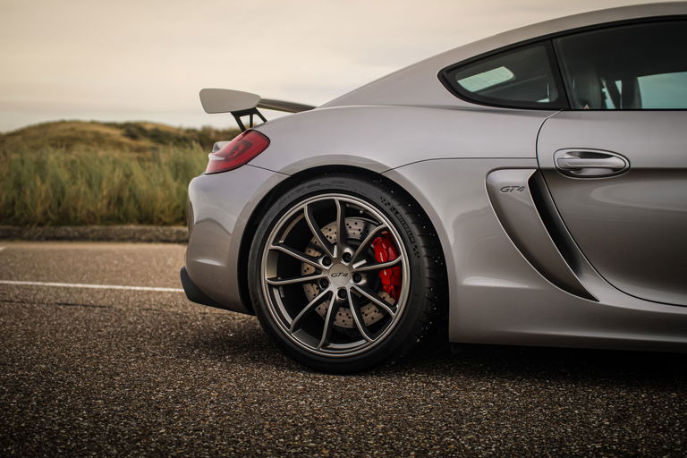 Porsche 981 Cayman GT4