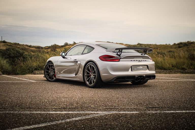 Porsche 981 Cayman GT4