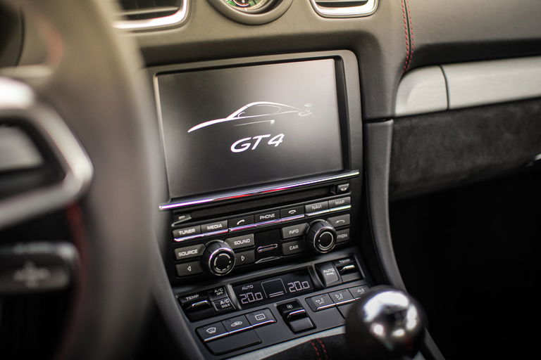 Porsche 981 Cayman GT4