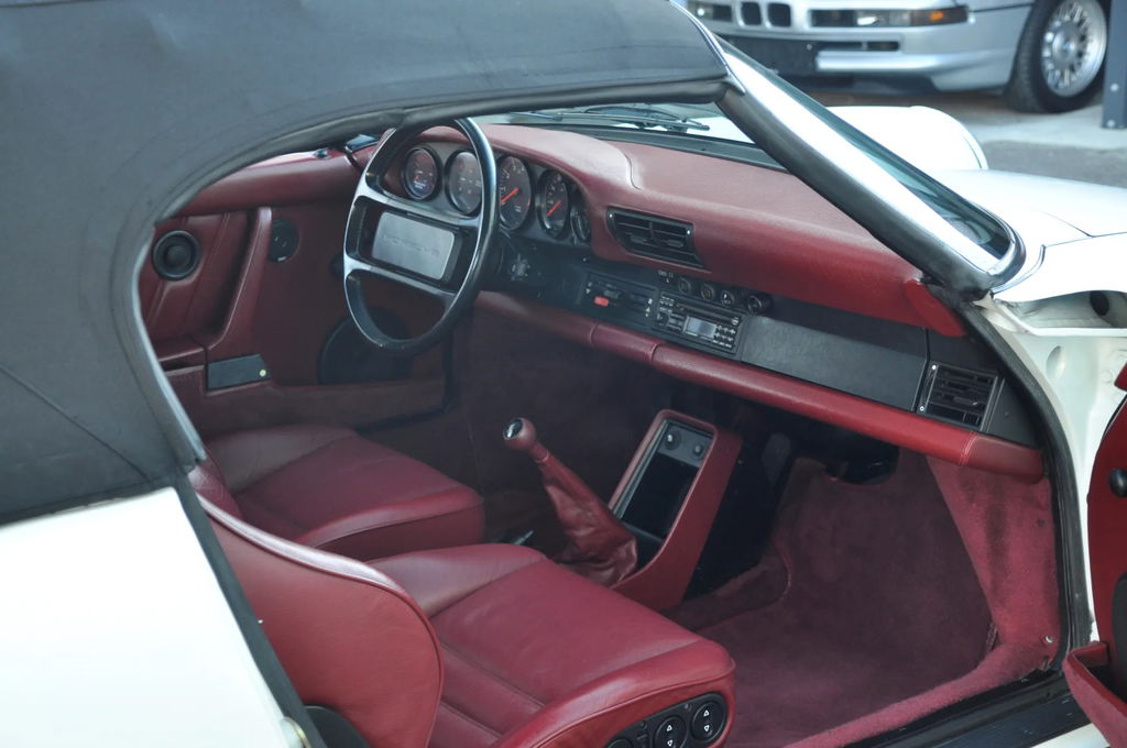 Porsche 911 Carrera 3.2 Speedster