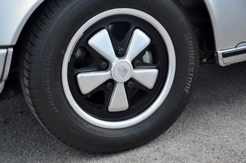 Porsche 911 S (F-Modell)