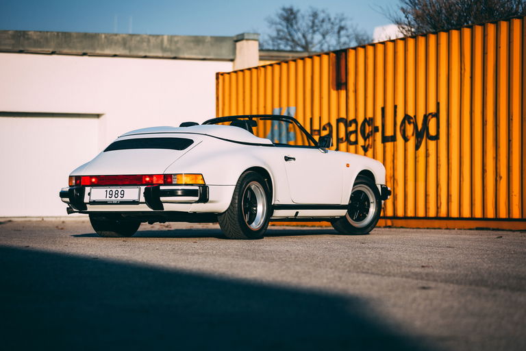 Porsche 911 Carrera 3.2 Speedster