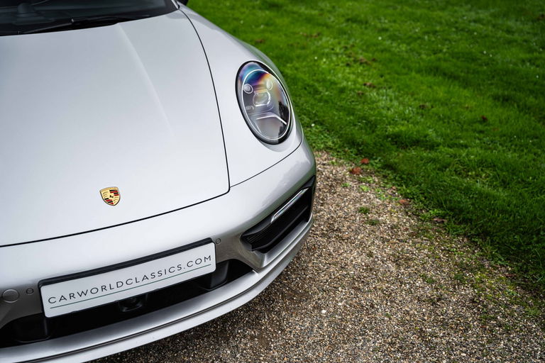 Porsche 992 Carrera 4S