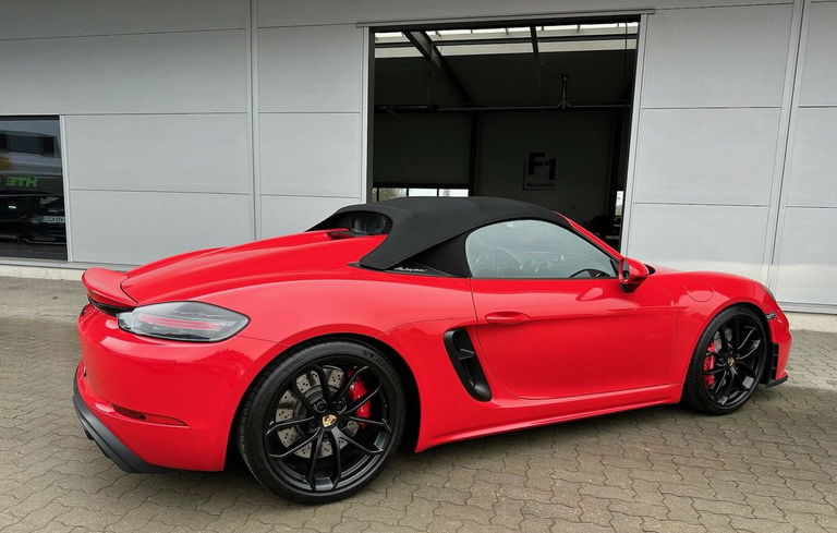 Porsche 718 Spyder