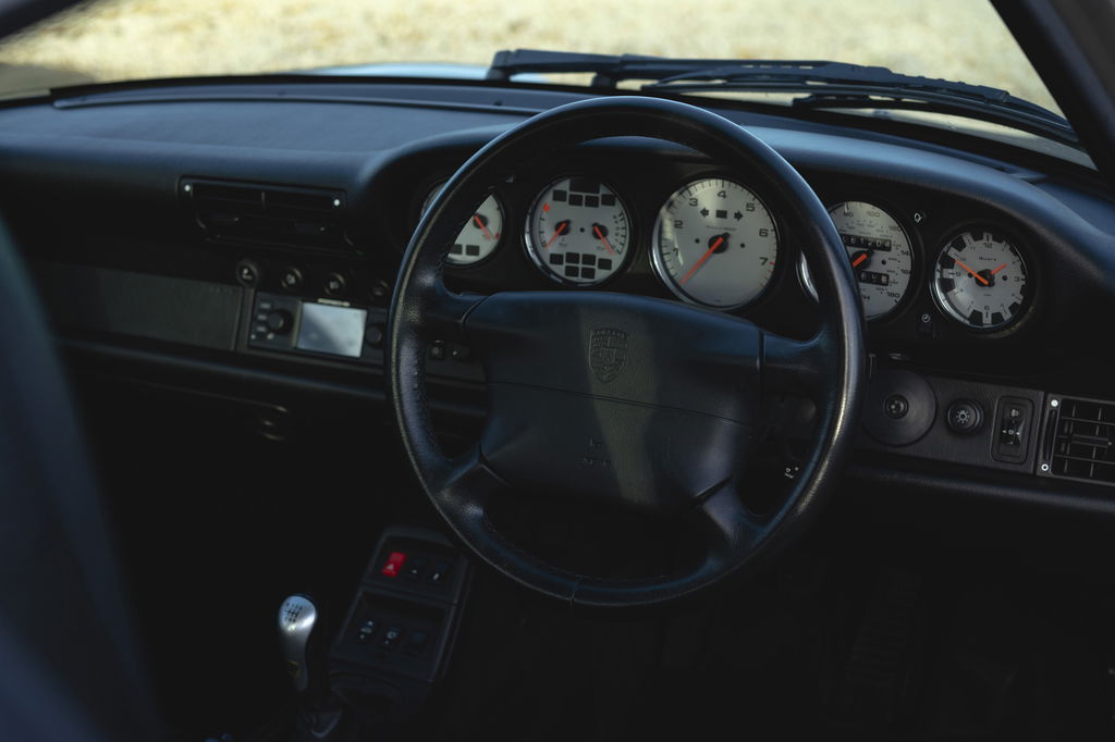 Porsche 993 Carrera 4