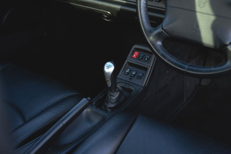 Porsche 993 Carrera 4