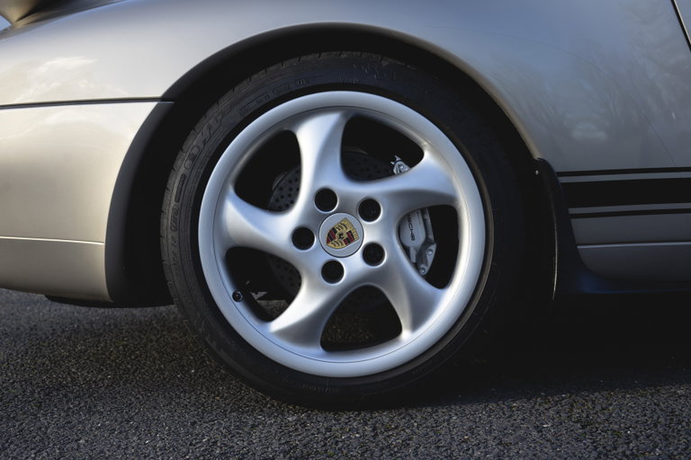 Porsche 993 Carrera 4