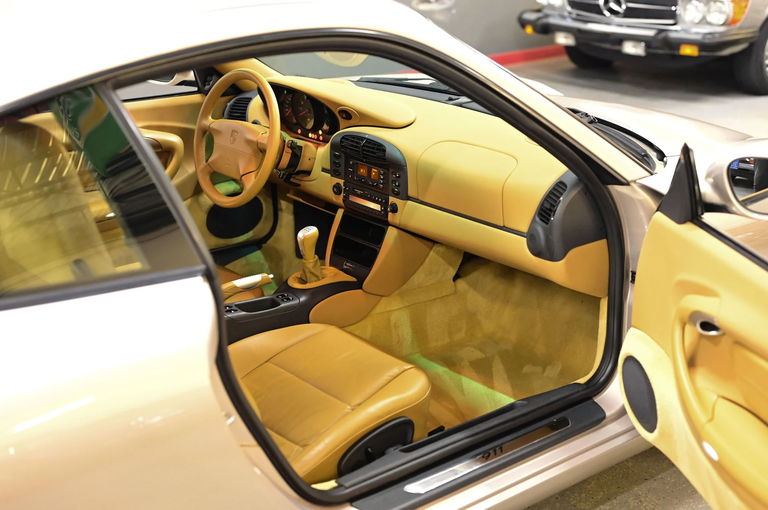 Porsche 996 Carrera