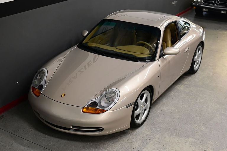 Porsche 996 Carrera