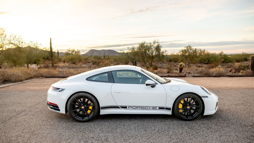 Porsche 992 Carrera 4S