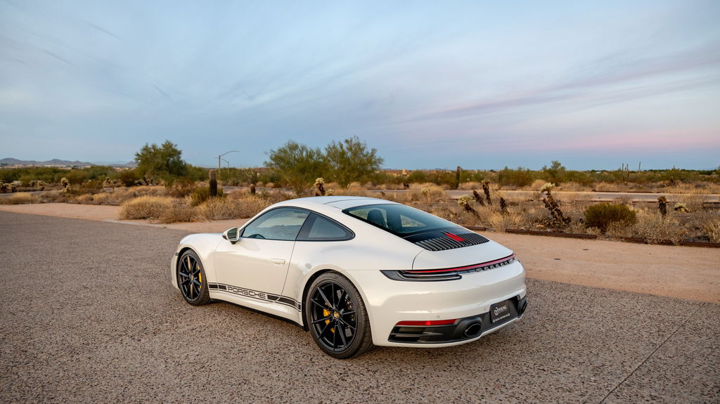 Porsche 992 Carrera 4S