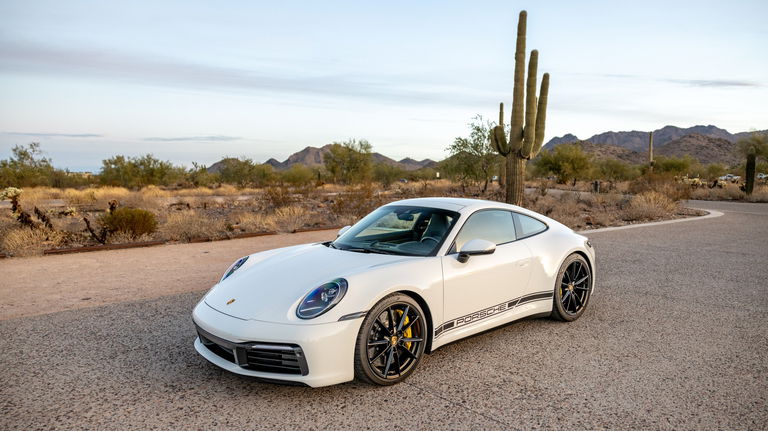 Porsche 992 Carrera 4S