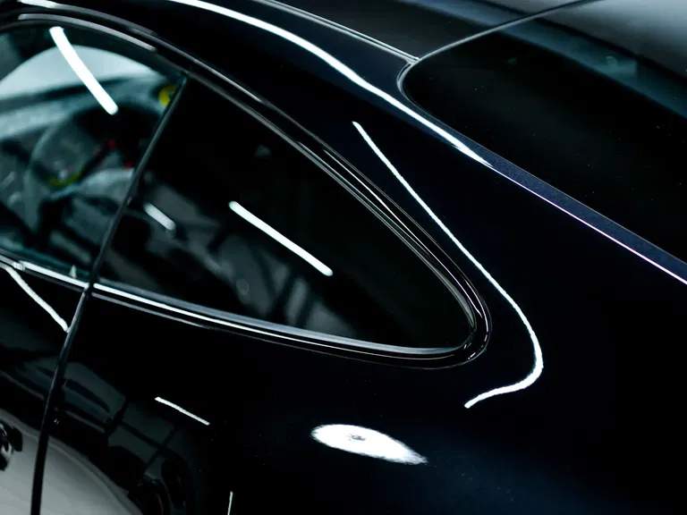 Porsche 992 Carrera 4 GTS