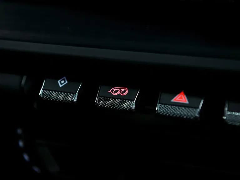 Porsche 992 Carrera 4 GTS