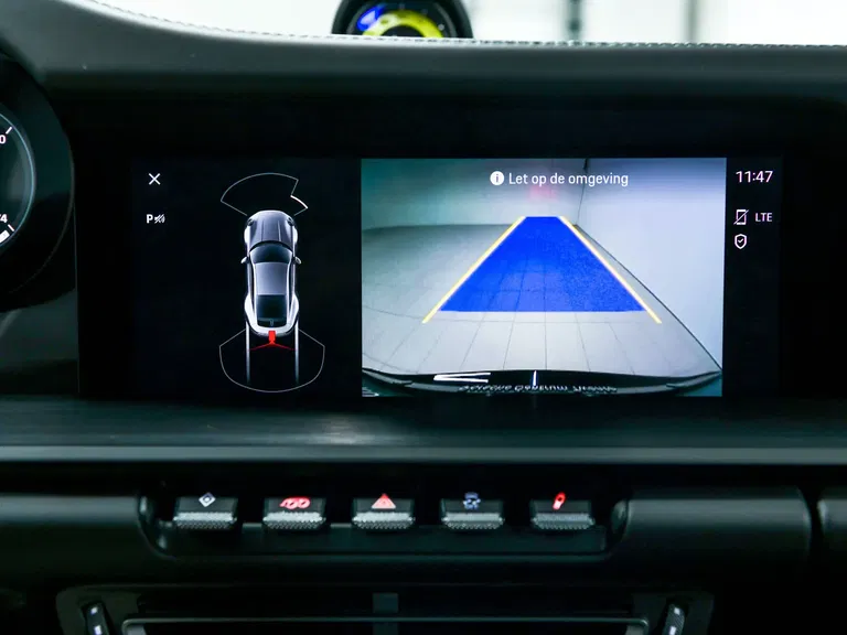 Porsche 992 Carrera 4 GTS