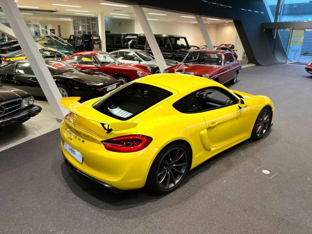 Porsche 981 Cayman GT4
