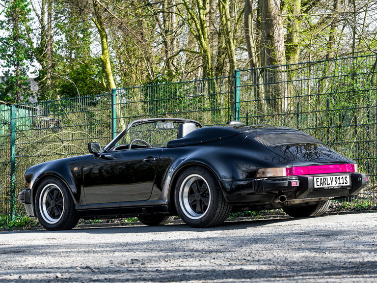 Porsche 911 Carrera 3.2 Speedster (US)