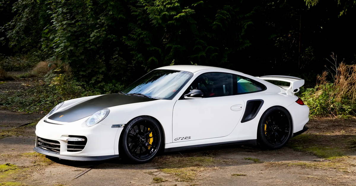 Porsche 997.2 GT2 RS 2011 - elferspot.com - Marketplace for