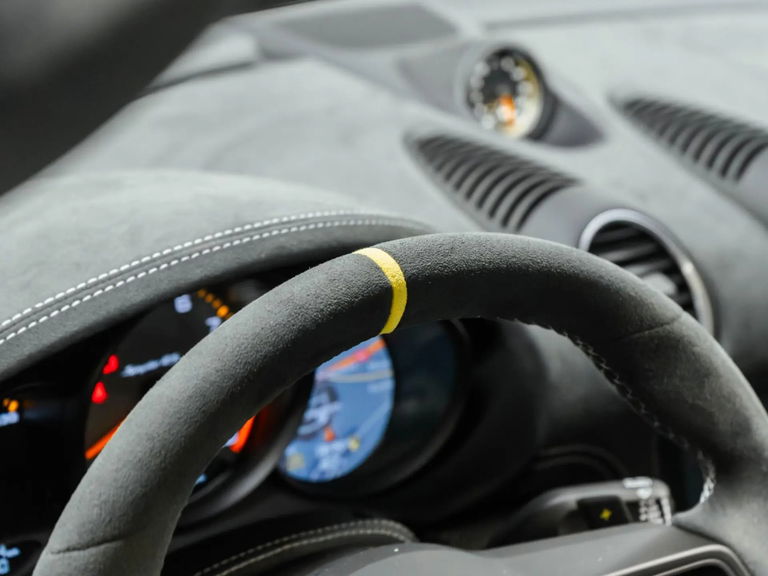 Porsche 718 Spyder RS