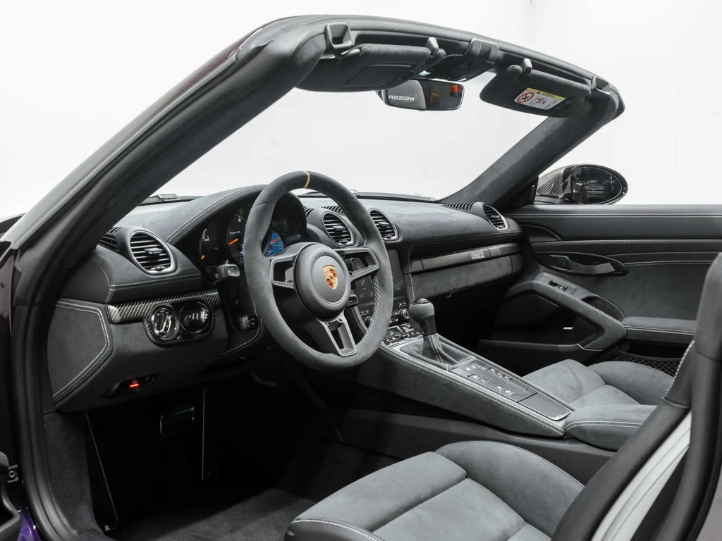 Porsche 718 Spyder RS