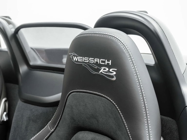 Porsche 718 Spyder RS